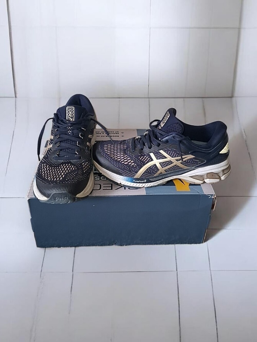 ASICS Men's Low Top Lace Up Running Sneakers Blue/Gold Style 1012A457